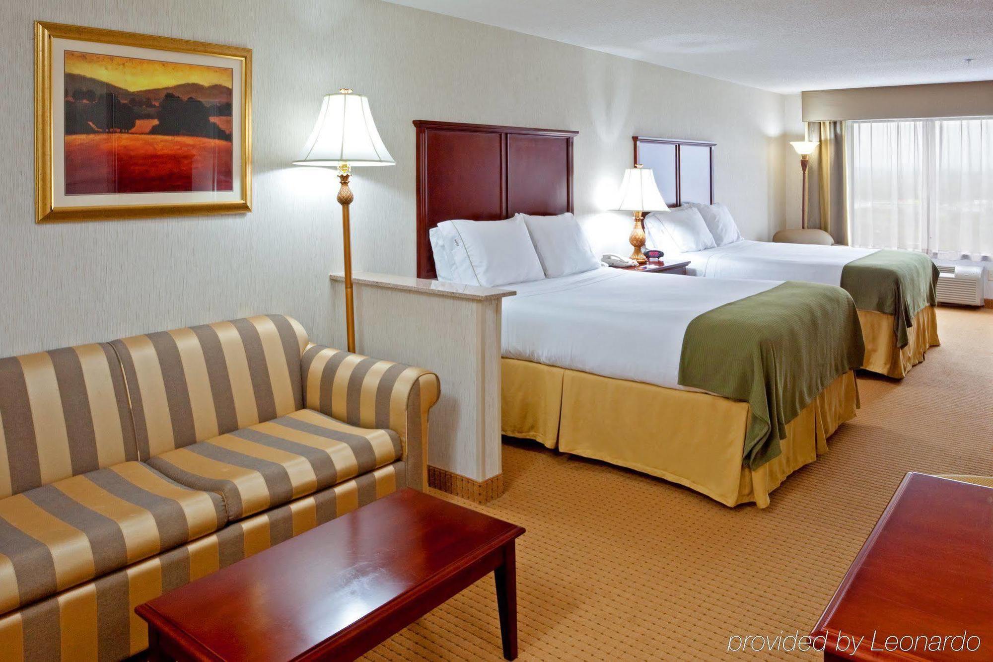 Holiday Inn Express Hotel & Suites Newton Sparta By Ihg Phòng bức ảnh