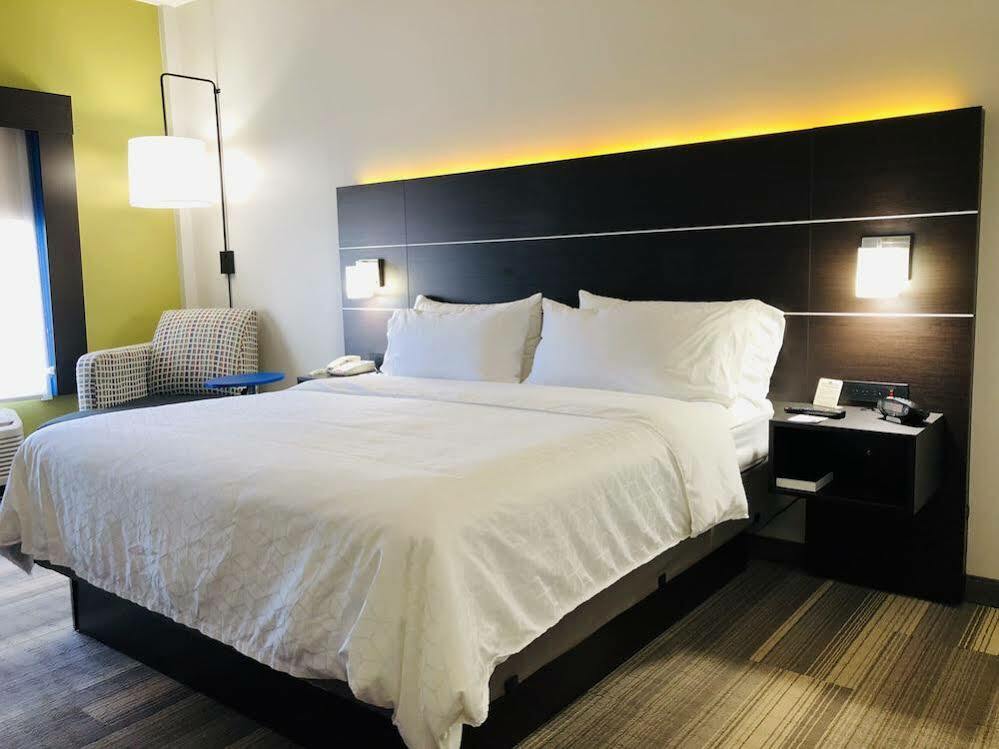 Holiday Inn Express Hotel & Suites Newton Sparta By Ihg Ngoại thất bức ảnh